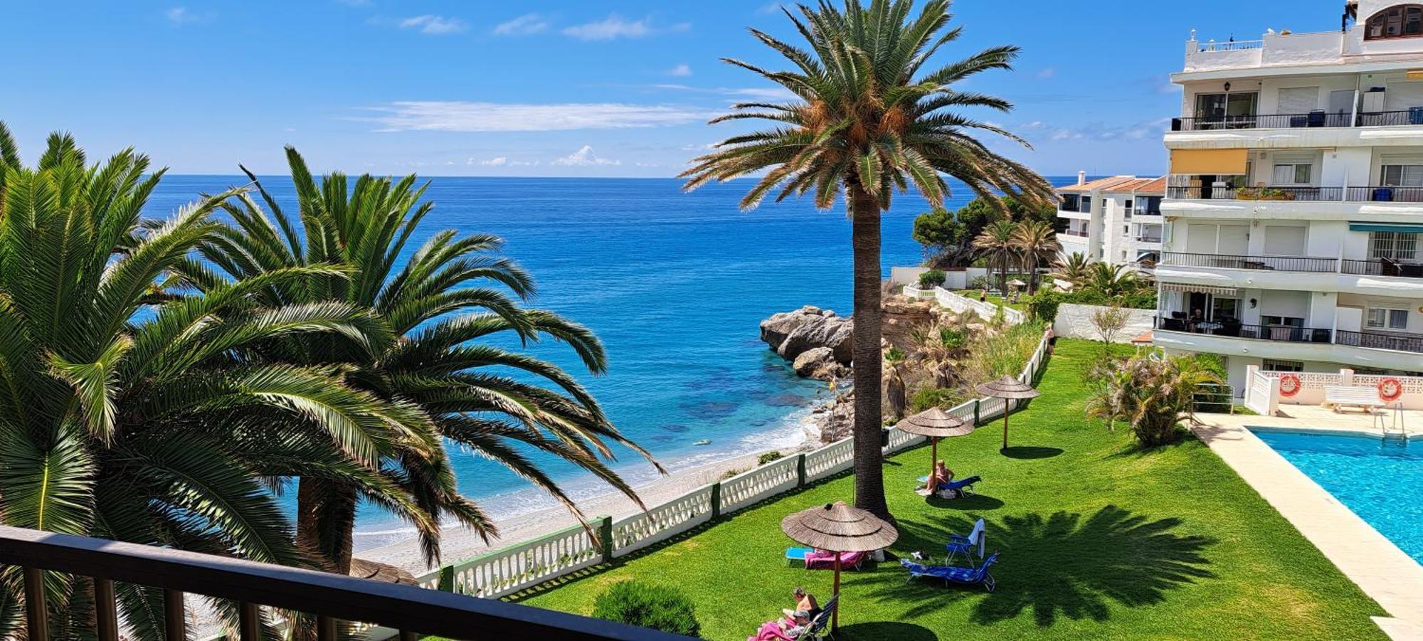 Апартаменти Acapulco Playa Beautiful Seaview Нерха Екстер'єр фото